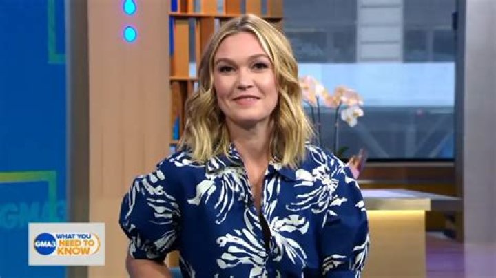 Julia Stiles Net Worth, Age, Height, Husband, Movies and Julia worked with Bullies