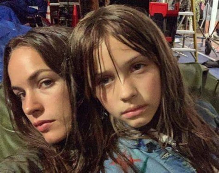 Kai Knapp with her mother, Alexis Knapp